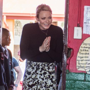 La princesse Charlene de Monaco de retour en avril 2017 à l'école primaire Gugulesizwe à Benoni en Afrique du Sud, où elle avait lancé en 2012 sa fondation. Photo Instagram officiel HSH Princess Charlene.