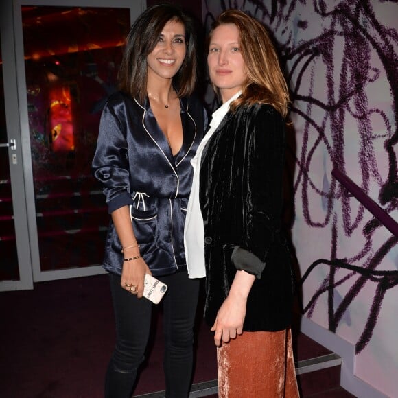 Reem Kherici et Julia Piaton (enceinte) lors de l'avant-première du film "Jour J" au cinéma Gaumont-Opéra à Paris, France, le 24 avril 2017. © Veeren/Bestimage