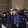 Christopher McQuarrie, le réalisateur - Tom Cruise tourne une scène du prochain épisode de Mission Impossible 6 quai Austerlitz à Paris le 24 avril 2017.
