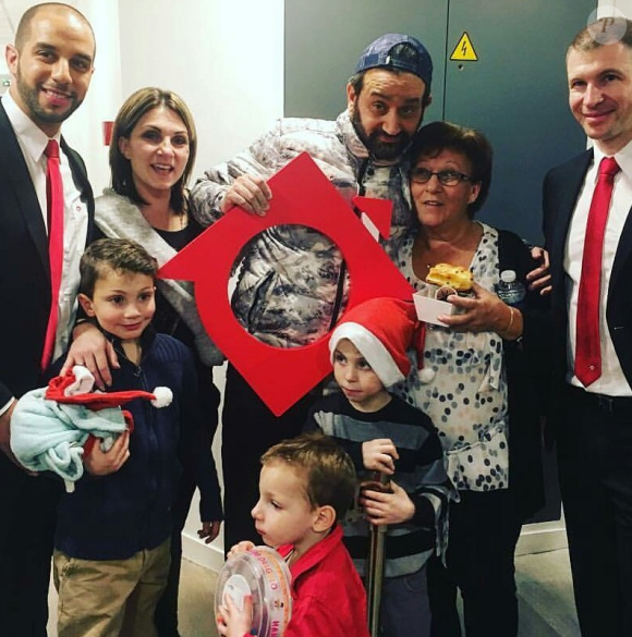 Les travaux de la maison de la famille de Céline, offerte par Cyril Hanouna et réalisée par Maisons Pierre, avance à grands pas ! Avril 2017.