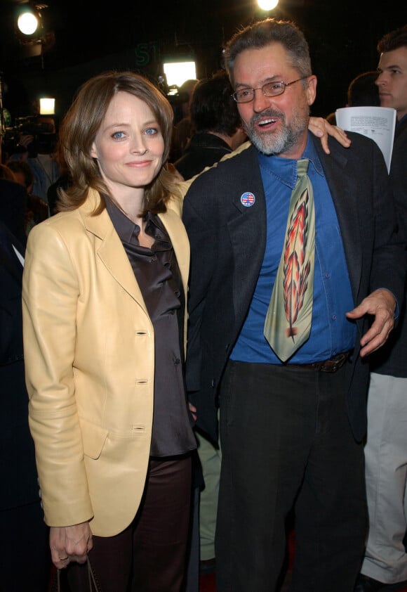 Archives - Jonathan Demme et Jodie Foster à la première de "Adaptation" à Westwood le 3 décembre 2002.