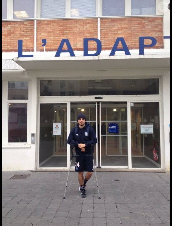 Aristide Barraud au premier jour de sa rééducation, photo postée sur Twitter le 10 mars 2016.