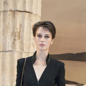 Marine Vacth - Défilé Chanel, collection croisière 2018 au Grand Palais à Paris. Le 3 mai 2017.  © Olivier Borde/ Bestimage