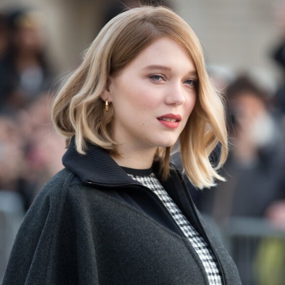 Léa Seydoux - Arrivées au défilé de mode prêt-à-porter automne-hiver 2017/2018 "Louis Vuitton" au Musée du Louvre à Paris. Le 7 mars 2017