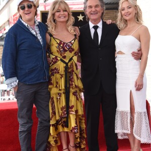 Kurt Russell avec sa compagne Goldie Hawn et leurs enfants respectifs, Boston Russell et Kate Hudson - Goldie Hawn et son compagnon Kurt Russell reçoivent leurs étoiles sur le Walk of Fame au 6201 Hollywood blvd à Hollywood, le 4 mai 2017