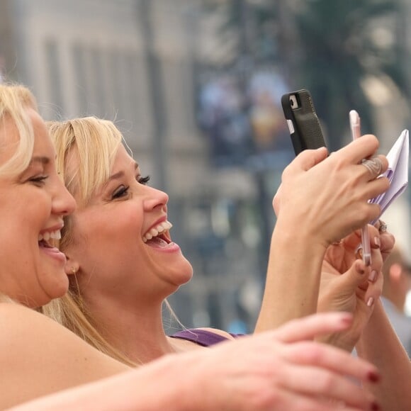 Kate Hudson et Reese Witherspoon - Goldie Hawn et son compagnon Kurt Russell reçoivent leurs étoiles sur le Walk of Fame au 6201 Hollywood blvd à Hollywood, le 4 mai 2017