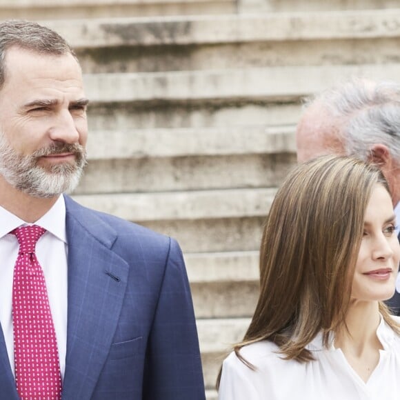 Le roi Felipe VI et la reine Letizia d'Espagne inauguraient le 4 mai 2017 à la Bibliothèque Nationale d'Espagne à Madrid une exposition consacrée aux Trésors manuscrits de l'Université de Salamanque dans le cadre des 800 ans de la faculté. © Jack Abuin via ZUMA Wire/Bestimage