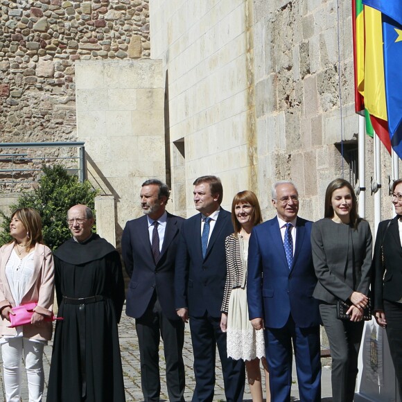 La reine Letizia d'Espagne assiste à l'inauguration du 12ème séminaire international du language et du journalisme à San Millán de la Cogolla le 3 mai 2017.