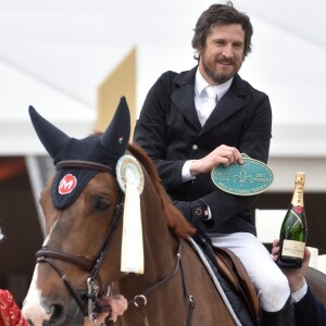 Guillaume Canet lors de la remise du Prix du Grand Trianon lors du 1er Jumping International du château de Versailles, France, le vendredi 5 mai 2017. © Giancarlo Gorassini/Bestimage