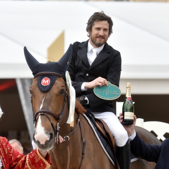 Guillaume Canet, 7e du Prix du Grand Trianon, lors du 1er Jumping International du château de Versailles, France, le vendredi 5 mai 2017. © Giancarlo Gorassini/Bestimage