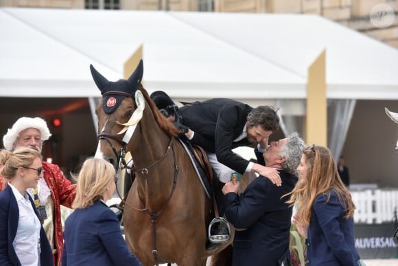 Guillaume Canet lors de la remise du Prix du Grand Trianon lors du 1er Jumping International du château de Versailles, France, le vendredi 5 mai 2017. © Giancarlo Gorassini/Bestimage