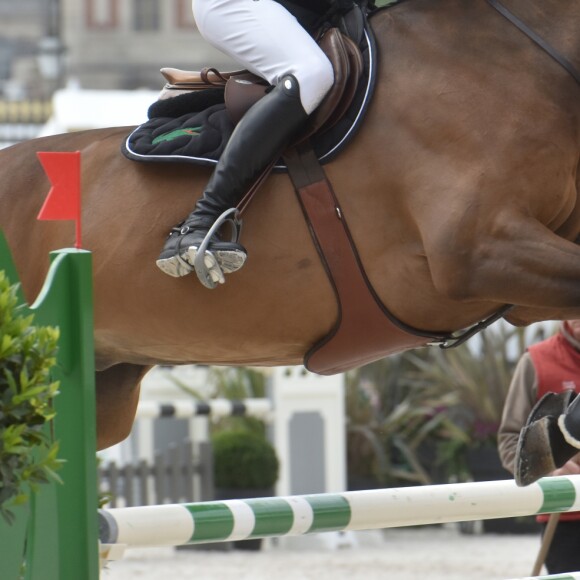 Guillaume Canet participe au 1er Jumping International du château de Versailles, France, le vendredi 5 mai 2017. © Giancarlo Gorassini/Bestimage