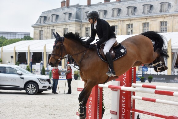 Guillaume Canet participe au 1er Jumping International du château de Versailles, France, le vendredi 5 mai 2017. © Giancarlo Gorassini/Bestimage