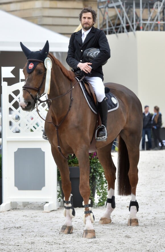Guillaume Canet lors de la remise du Prix du Grand Trianon lors du 1er Jumping International du château de Versailles, France, le vendredi 5 mai 2017. © Giancarlo Gorassini/Bestimage