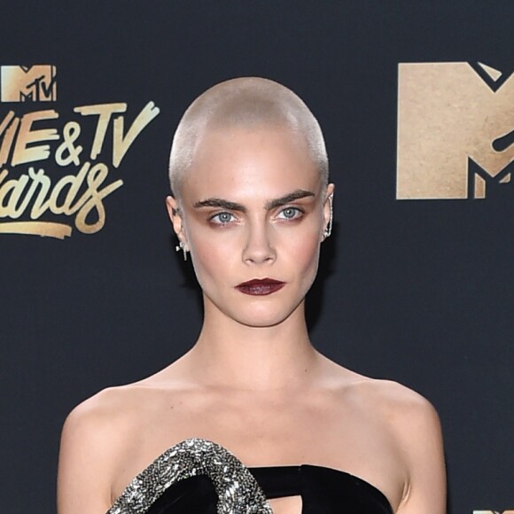 Cara Delevingne aux MTV Movie & TV Awards 2017 à Los Angeles. Le 7 mai 2017.