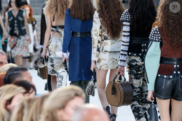 Défilé Louis Vuitton (collection prêt-à-porter croisière 2018) au Miho Museum. Kyoto, le 14 mai 2017.