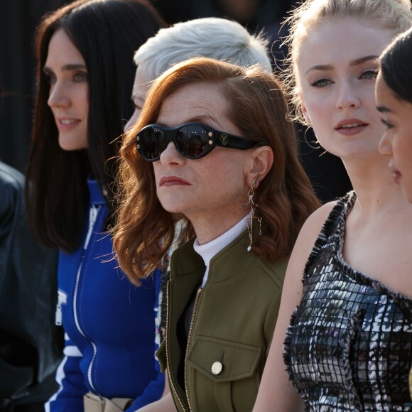 Jennifer Connelly, Michelle Williams, Isabelle Huppert, Sophie Turner, Laura Harrier et Riley Keough - Défilé Louis Vuitton (collection prêt-à-porter croisière 2018) au Miho Museum. Kyoto, le 14 mai 2017. © Rodrigo Reyes Marin / Bestimage