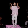Le styliste Simon Porte Jacquemus au défilé de mode "Jacquemus" à Paris, le 28 février 2017.