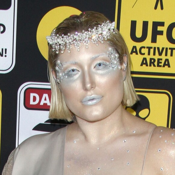 Hayley Hasselhoff à la soirée Just Jared Halloween party à l'Hyperion à Los Angeles le 30 octobre 2016.