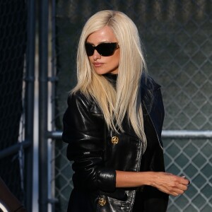 Penélope Cruz dans la peau de Donatella Versace sur le tournage du film 'Versace: American Crime Story' à Miami, le 15 mai 2017 © CPA/Bestimage