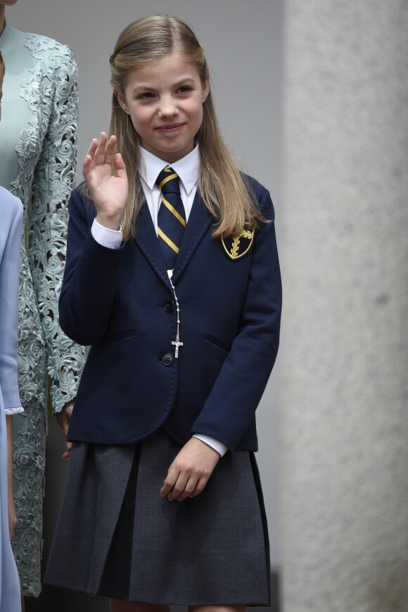 L'infante Sofia d'Espagne lors de sa première communion, le 17 mai 2017 à Madrid.