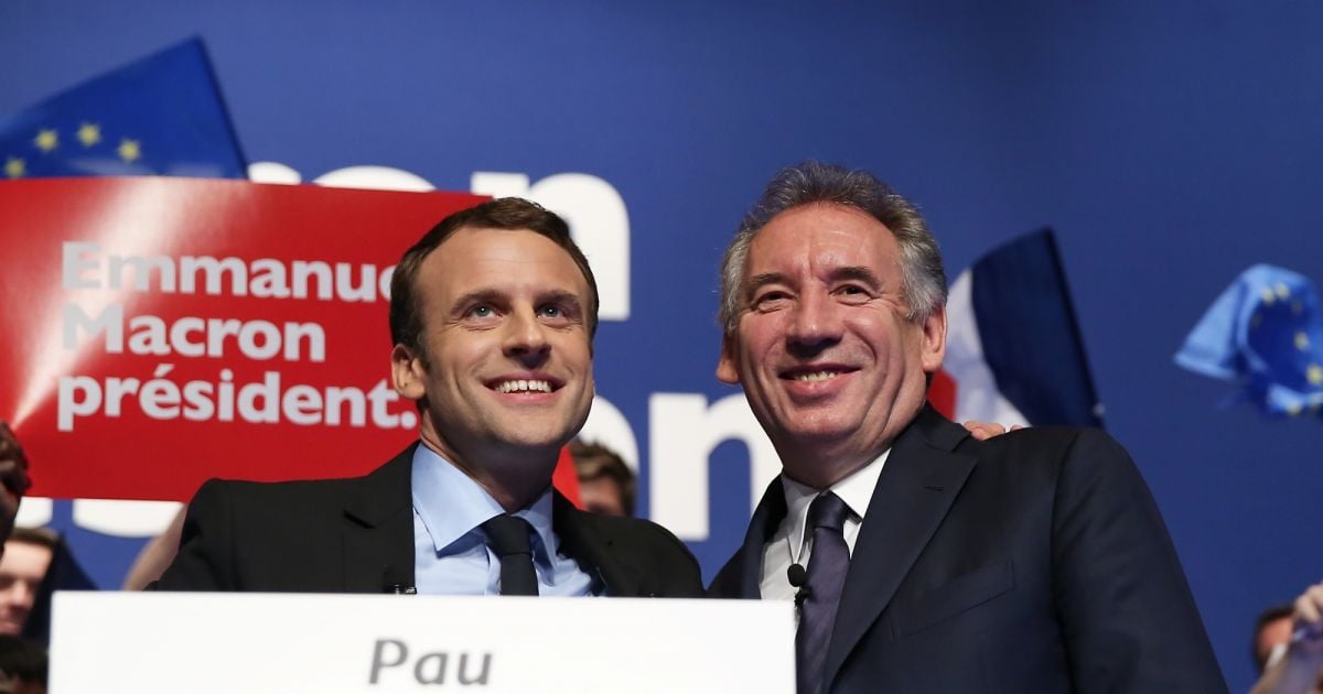 Emmanuel Macron Et François Bayrou - Emmanuel Macron, Candidat à L ...