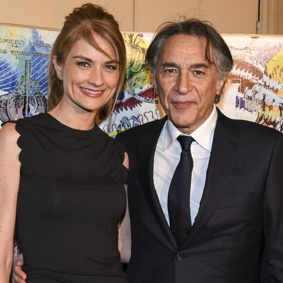 Pascale Louange et son mari Richard Berry lors du gala d'Enfance Majuscule donné au profit de l'enfance maltraitée à la salle Gaveau à Paris, France, le 20 mars 2017.