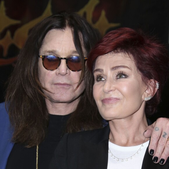 Ozzy Osbourne et Sharon Osbourne se retrouvent pour la soirée ‘Corey Taylor Special Announcement' au Palladium à Hollywood. Après trente ans de mariage, le couple mythique du heavy metal, Ozzy et Sharon Osbourne se séparent. Selon plusieurs sources, ce dernier aurait même quitté le domicile conjugal. Le 12 mai 2016