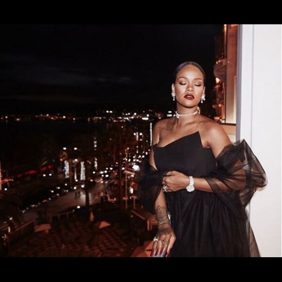 Rihanna, prête pour le dîner de présentation et lancement des collections de joaillerie et Haute Joaillerie "Rihanna ♥ Chopard". Cannes, le 18 mai 2017.