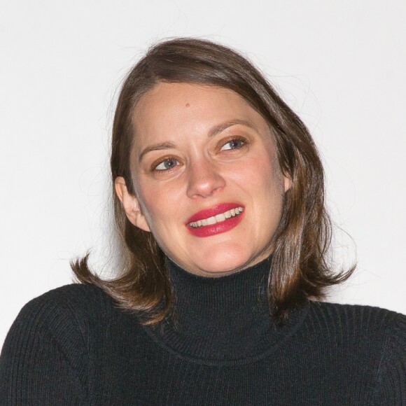 Exclusif - Marion Cotillard, enceinte, à l'avant-première de "Rock'n Roll" au cinéma Kinepolis à Lomme, le 4 Janvier 2017. © Stéphane Vansteenkiste/Bestimage