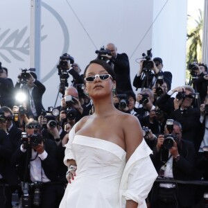 Rihanna (robe Christian Dior, bijoux Rihanna ♥ Chopard) - Montée des marches du film "Okja"lors du 70ème Festival International du Film de Cannes. Le 19 mai 2017. © Borde-Jacovides-Moreau/Bestimage