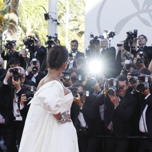 Rihanna (robe Christian Dior, bijoux Rihanna ♥ Chopard) - Montée des marches du film "Okja"lors du 70ème Festival International du Film de Cannes. Le 19 mai 2017. © Borde-Jacovides-Moreau/Bestimage