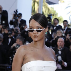 Rihanna (robe Christian Dior, bijoux Rihanna ♥ Chopard) - Montée des marches du film "Okja"lors du 70ème Festival International du Film de Cannes. Le 19 mai 2017. © Borde-Jacovides-Moreau/Bestimage