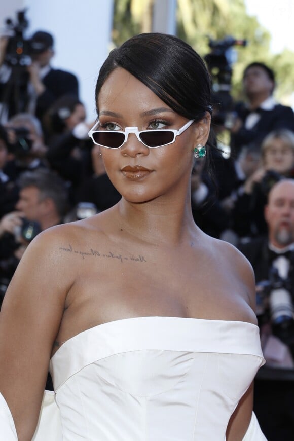 Rihanna - Montée des marches du film "Okja"lors du 70ème Festival International du Film de Cannes. Le 19 mai 2017. © Borde-Jacovides-Moreau/Bestimage