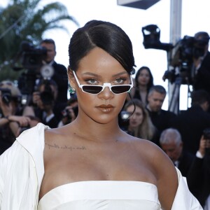 Rihanna (robe Christian Dior, bijoux Rihanna ♥ Chopard) - Montée des marches du film "Okja"lors du 70ème Festival International du Film de Cannes. Le 19 mai 2017. © Borde-Jacovides-Moreau/Bestimage