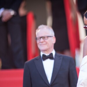 Thierry Frémaux et Rihanna - Montée des marches du film "Okja" lors du 70e Festival International du Film de Cannes. Le 19 mai 2017. © Borde-Jacovides-Moreau / Bestimage