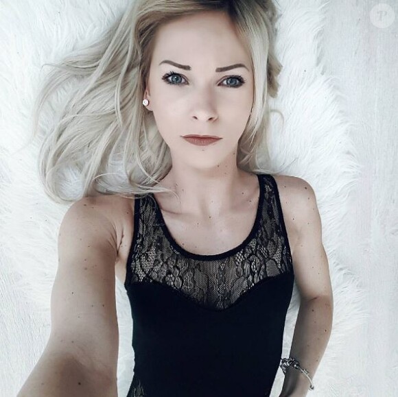 Cindy, ex-candidate des Ch'tis à Mykonos, dans Les Reines du shopping sur M6 le 22 mai 2017.