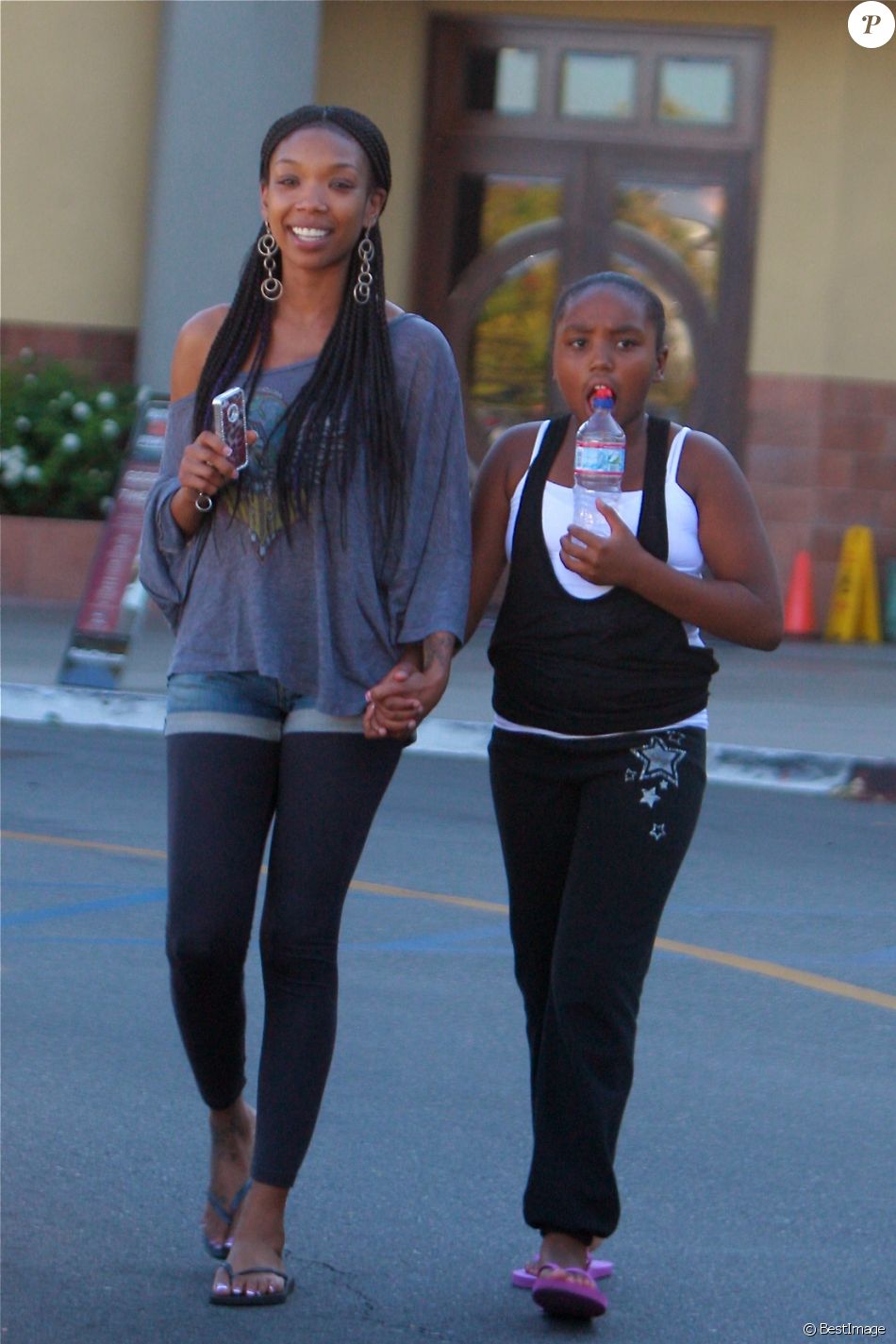 EXCLUSIF BRANDY NORWOOD ET SA FILLE SY'RAI SMITH SE RENDENT A UN
