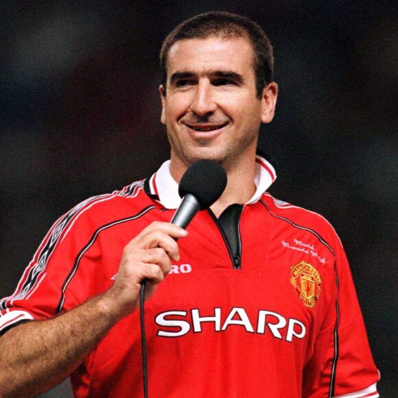 Eric Cantona lors d'un match de bienfaisance à Manchester United en 1998.