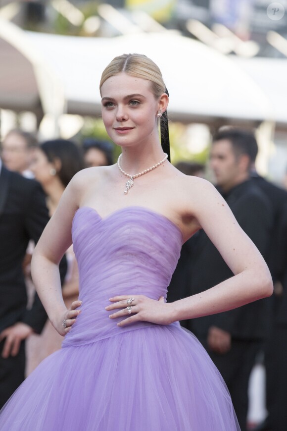 Elle Fanning - Montée des marches du film "Les Proies" (The Beguiled) lors du 70e Festival International du Film de Cannes. Le 24 mai 2017. © Borde-Jacovides-Moreau/Bestimage