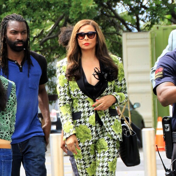 Tina Knowles (Mère de Beyoncé) arrive dans les studios Universal à Los Angeles. Le 26 avril 2017 © CPA / Bestimage