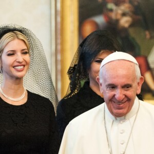 Le Pape François rencontre Donald Trump et sa femme Melania ainsi que sa fille Ivanka au Vatican, le 24 mai 2017