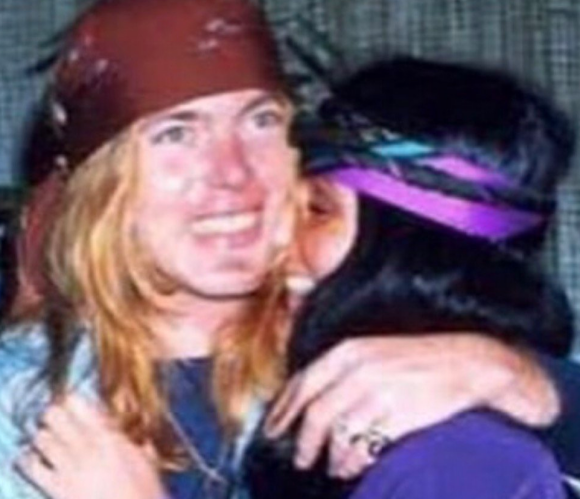 Cher pleure la mort de son ex-mari Gregg Allman, décédé le 27 mai d'un cancer du foie.