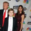Donald Trump avec sa femme Melania Trump et leur fils Barron Trump à la Soirée de la série "The Celebrity Apprentice" à New York le 18 février 2015.