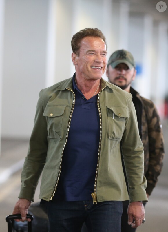 Exclusif - Arnold Schwarzenegger arrive à l'aéroport de Roissy Charles de Gaulle le 19 mai 2017