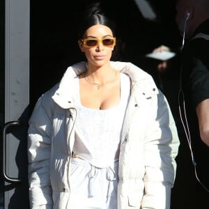 Kim Kardashian est allée déjeuner avec sa mère Kris Jenner, sa soeur Kourtney et sa fille Penelope à Calabasas, le 22 février 2017.