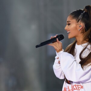 Ariana Grande est remontée sur scène à Manchester, dimanche, moins de deux semaines après qu'une attaque contre son concert eut fait 22 morts et des dizaines de blessés - Attentat de Manchester : 'One Love Manchester', concert exceptionnel organisé au profit des familles des victimes à Manchester le 4 juin 2017 © DaveHogan For OneLoveManchester/GoffPhotos.com via Bestimage