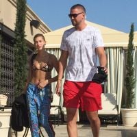 Hailey Baldwin : Bikini rikiki et moment très hot avec une star de la NBA