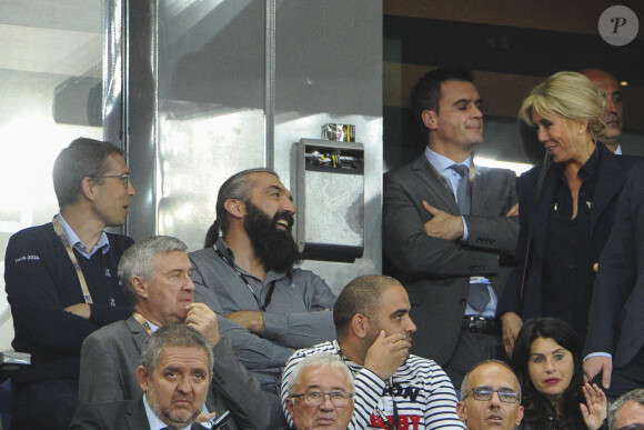 La première dame Brigitte Macron (Trogneux), Sébastien Chabal - Finale du Top 14, ASM Clermont contre le RC Toulon au Stade de France à Saint-Denis, , France, le 4 juin 2017. ASM Clermont remporte le match contre RC Toulon 22-16. © Agence/Bestimage