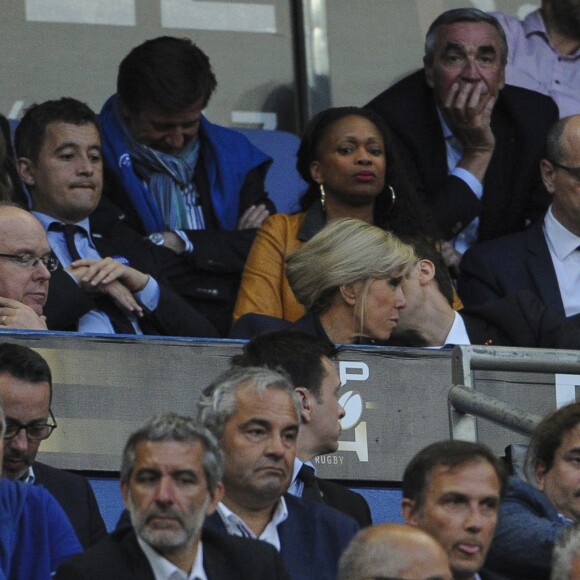 Le prince Albert II de Monaco, la première dame Brigitte Macron (Trogneux), son mari le président de la République Emmanuel Macron - Finale du Top 14, ASM Clermont contre le RC Toulon au Stade de France à Saint-Denis, , France, le 4 juin 2017. ASM Clermont remporte le match contre RC Toulon 22-16. © Agence/Bestimage